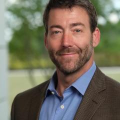 Adam Russell headshot